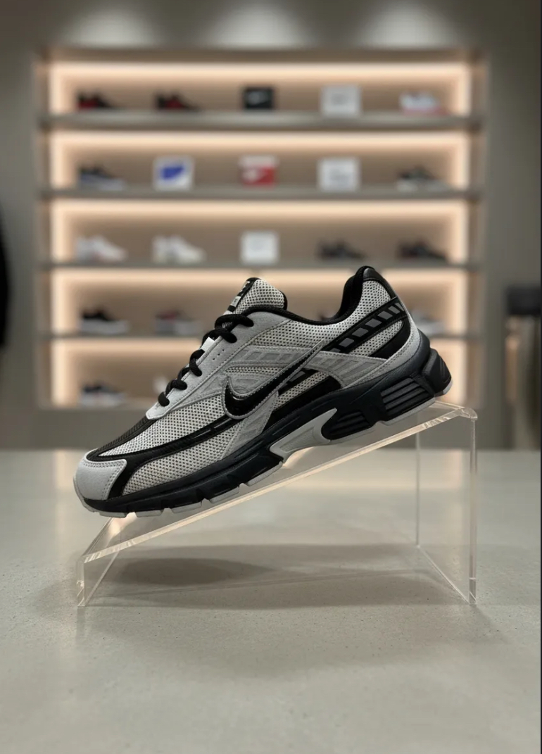 Кроссовки Nike Air zoom vomero 5